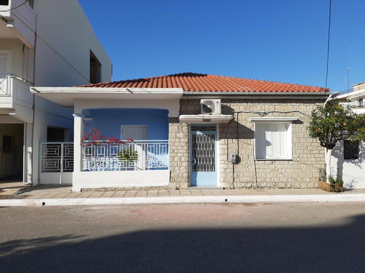 Ανακαινισμενη Μονοκατοικια 125 Τμ Στο Κεντρο Με Κηπο Villa Mesolóngion Exterior foto